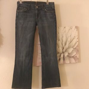 7FAM bootcut medium wash jeans sz 27 short petite